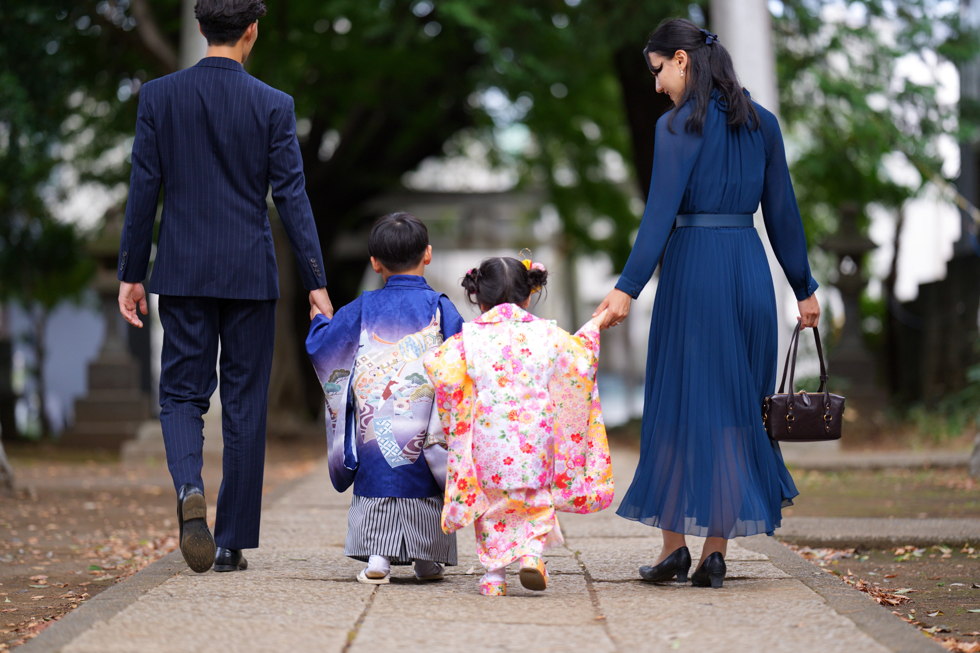 七五三の親の服装はどう選ぶ？父親と母親の基本マナーとおすすめコーデ例！
